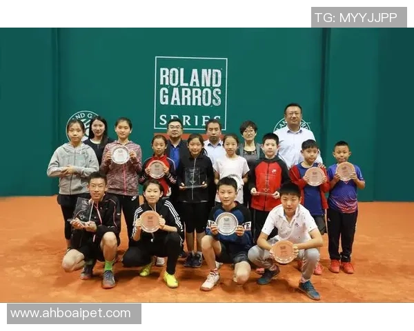 南京网球队在全国网球意识排行榜中荣登第八名展现出色竞技水平与团队精神